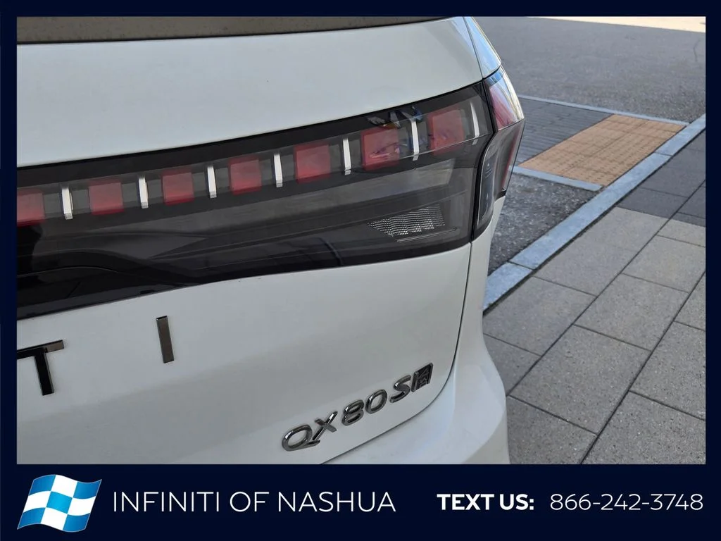 New 2027 2T RADIANT WHIT INFINITI Sport 4WD image 12