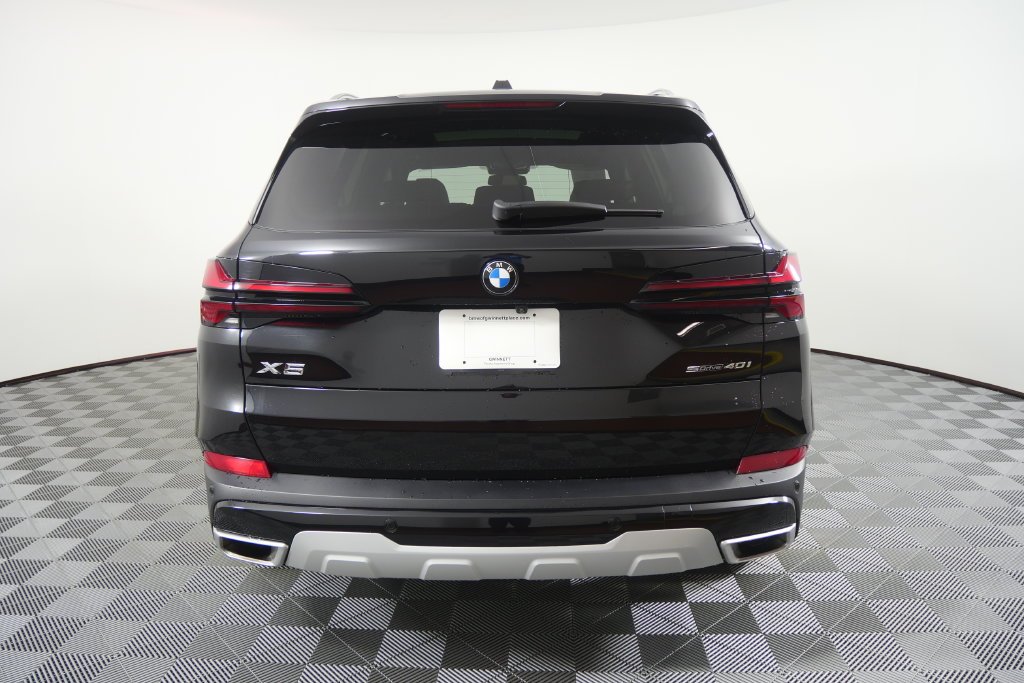 Certified Used 2024 Black Sapphire Metallic BMW sDrive40i image 5