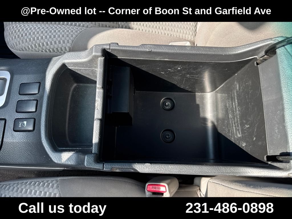 Used 2008 Black Toyota SR5 image 23