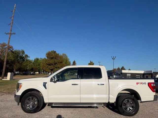 Used 2022 White Ford Lariat image 8