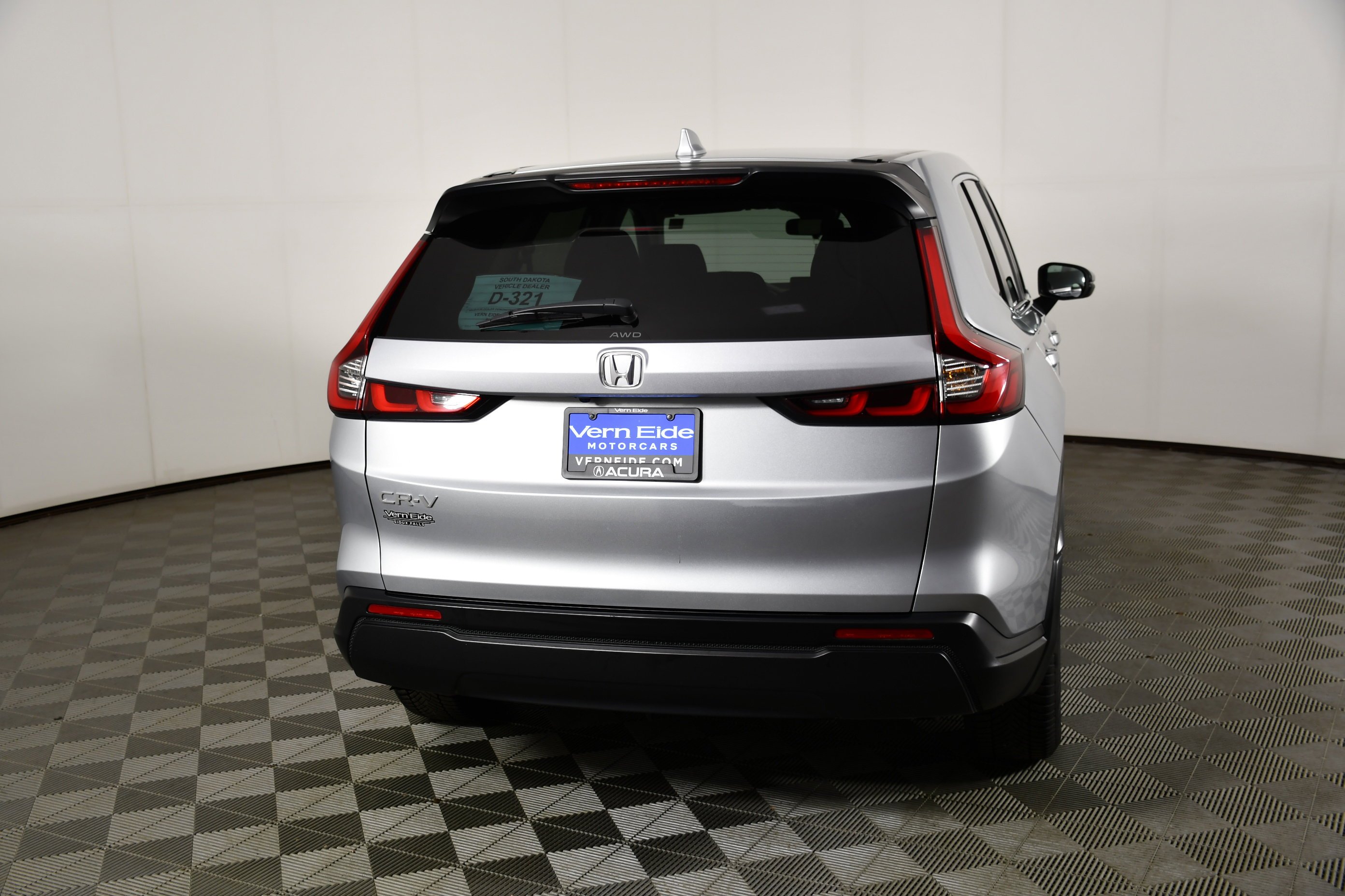 Used 2025 Solar Silver Metallic Honda LX image 7