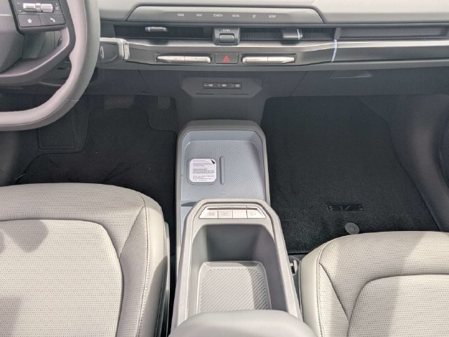 New 2027 Interstellar Gray Kia Wind image 19