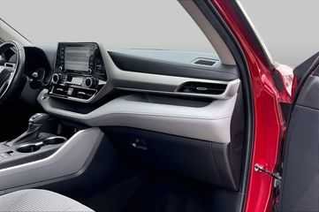 Used 2022 Ruby Flare Pearl Toyota LE image 19