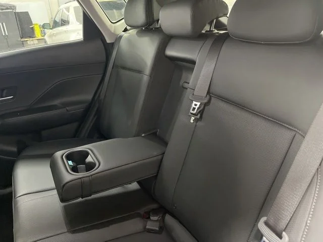 Used 2024 Cyber Gray Metallic Hyundai Limited image 43