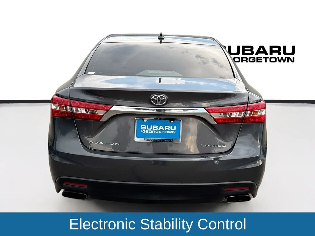 Used 2013 Gray Toyota XLE image 6