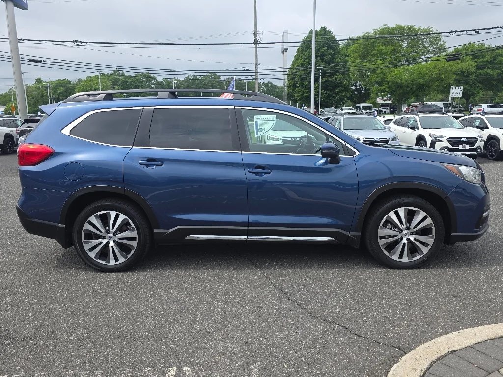 Used 2021 Abyss Blue Pearl Subaru Limited image 16