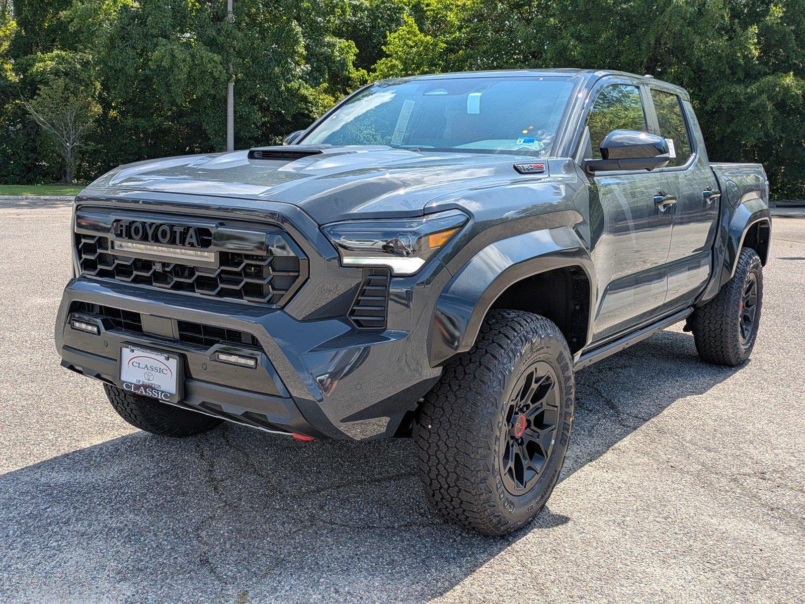2026 Toyota Tacoma TRD Pro - Photo 8