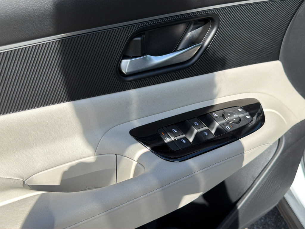 New 2026 White Nissan SV image 26