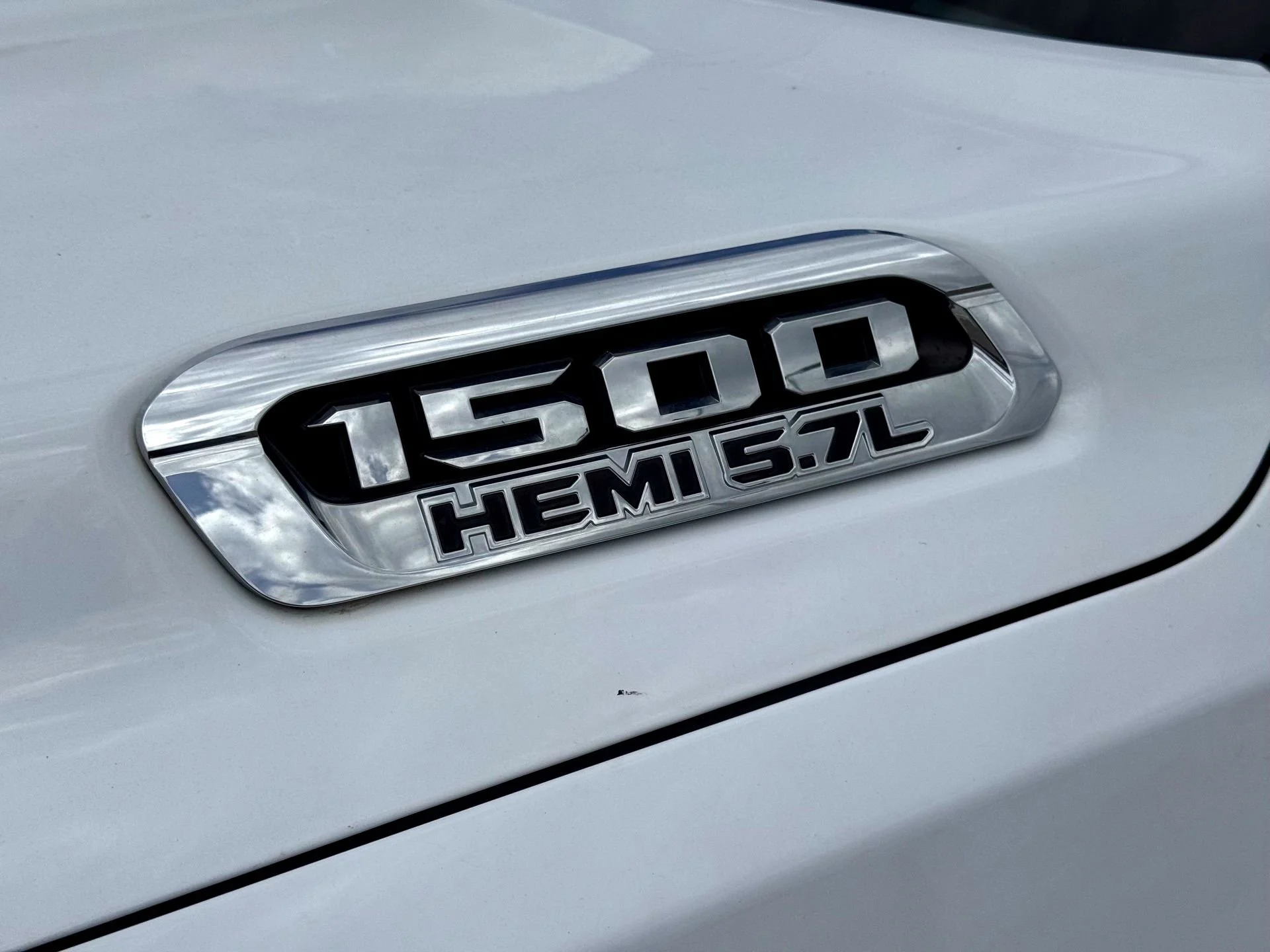Used 2022 Bright White Clearcoat Ram Laramie image 3