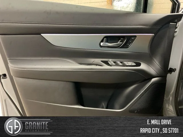 New 2025 Two-tone Boulder Gray Pearl / Super Black Nissan SL image 20