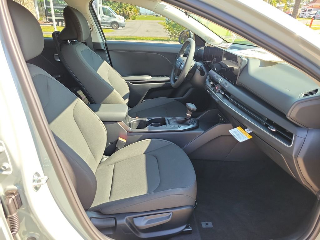 New 2026 Gray Kia LXS image 7