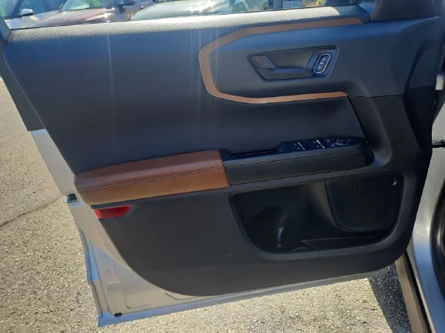 Used 2021 Silver Ford Outer Banks image 11