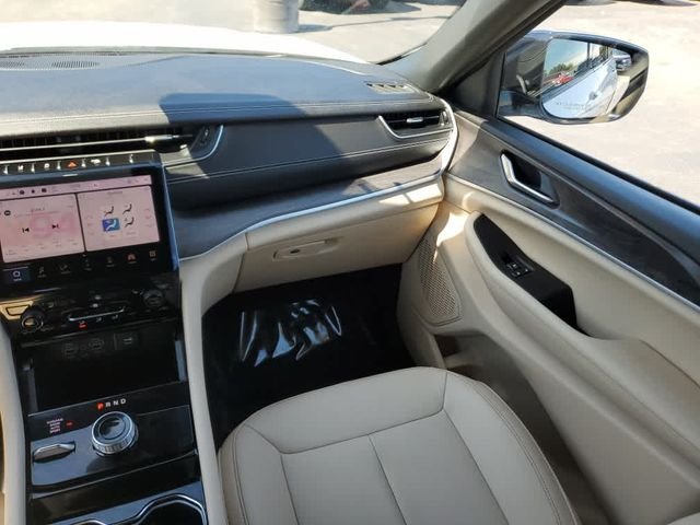 Used 2023 White Jeep Limited image 15