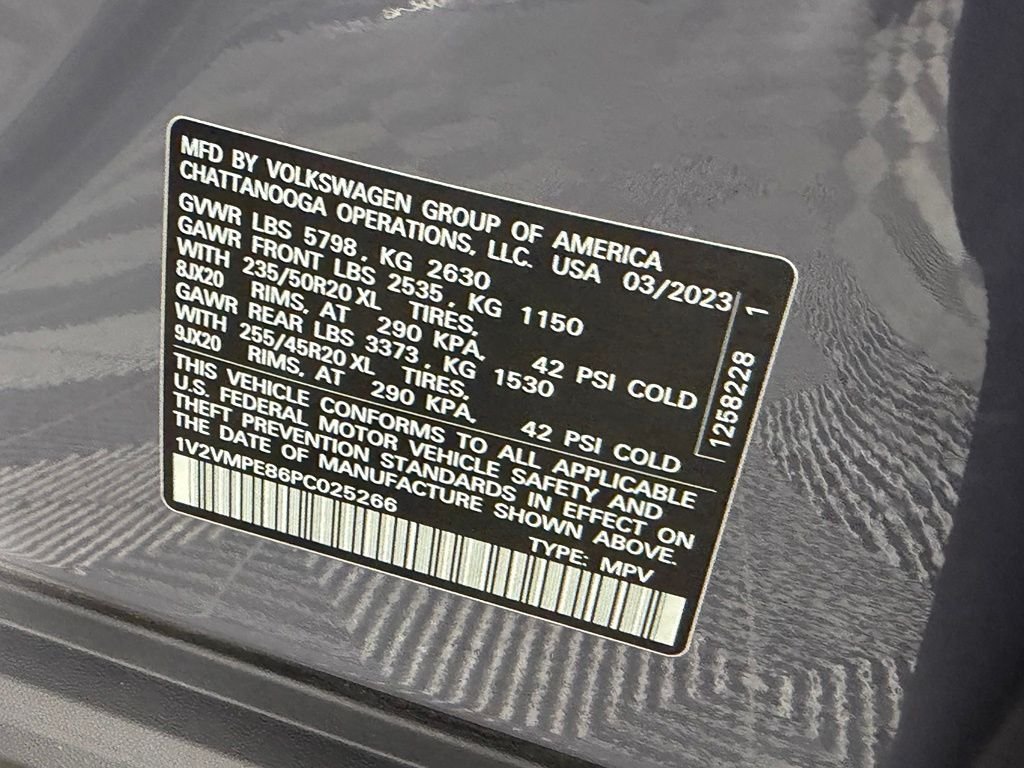Used 2023 Black Volkswagen Pro S image 35