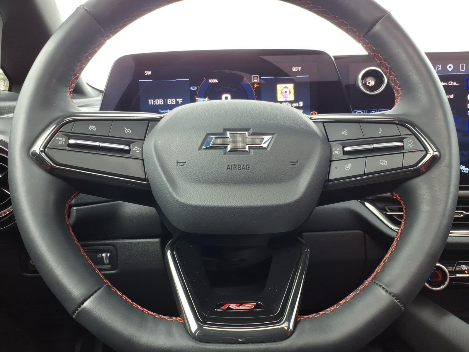 Used 2025 Iridescent Pearl Tricoat Chevrolet RS image 26
