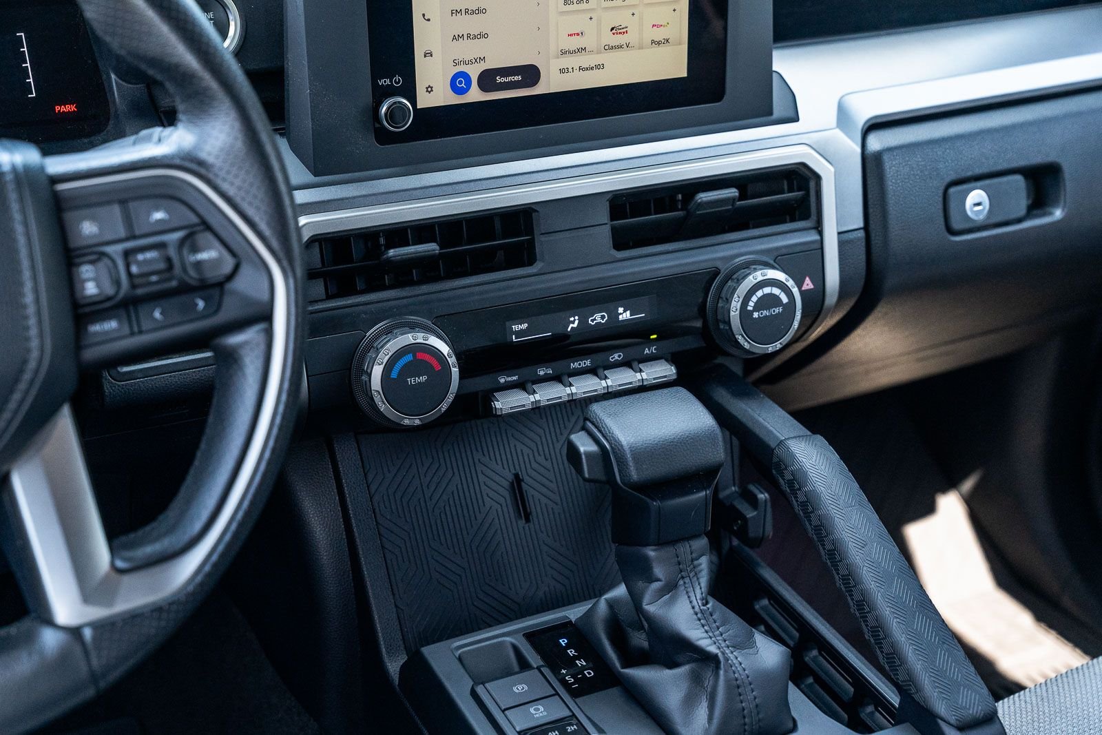 Used 2025  Toyota SR5 image 31
