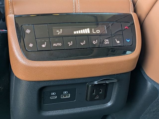 Used 2023 Blue INFINITI Sensory image 16