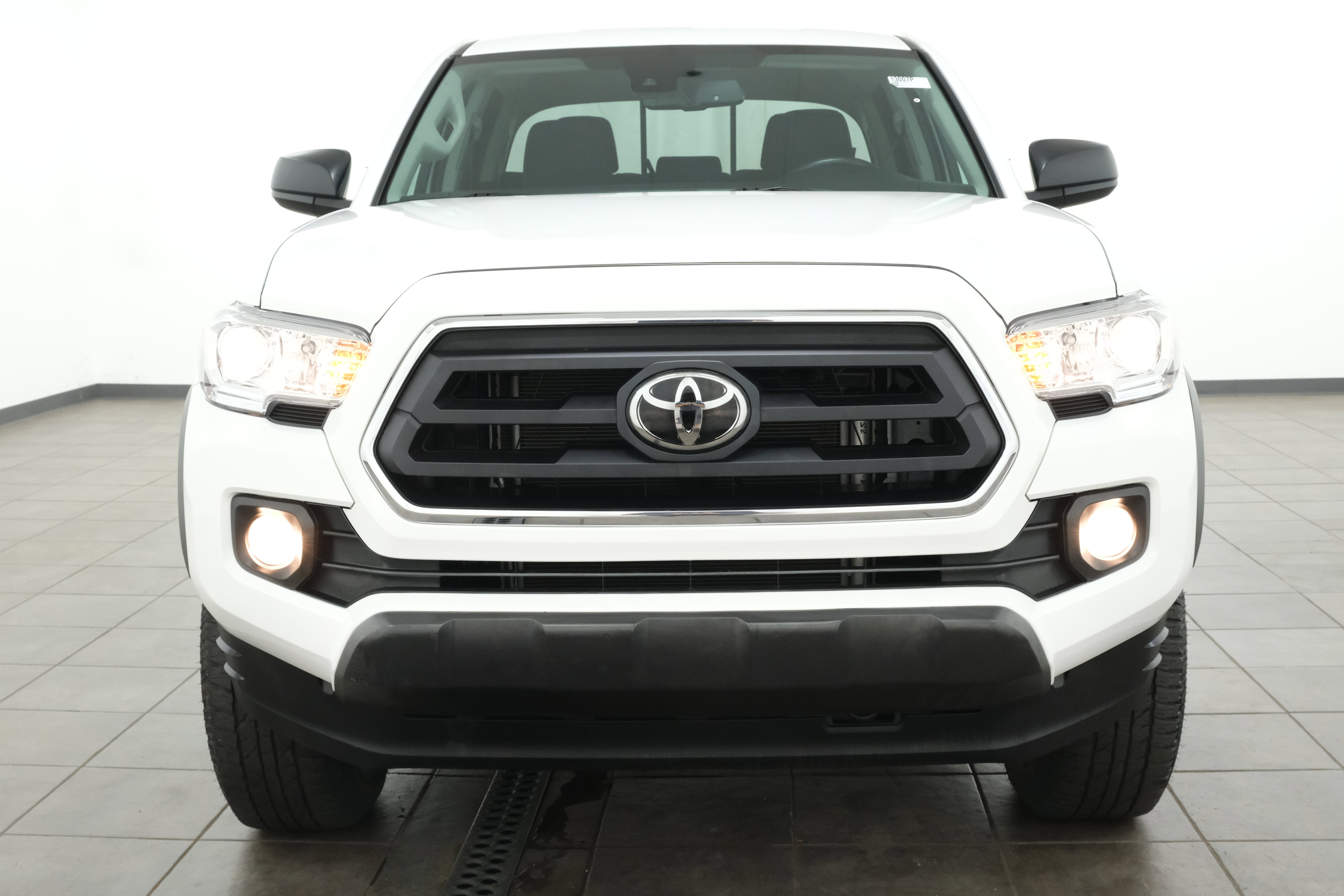 2023 Toyota Tacoma SR5 - Photo 10