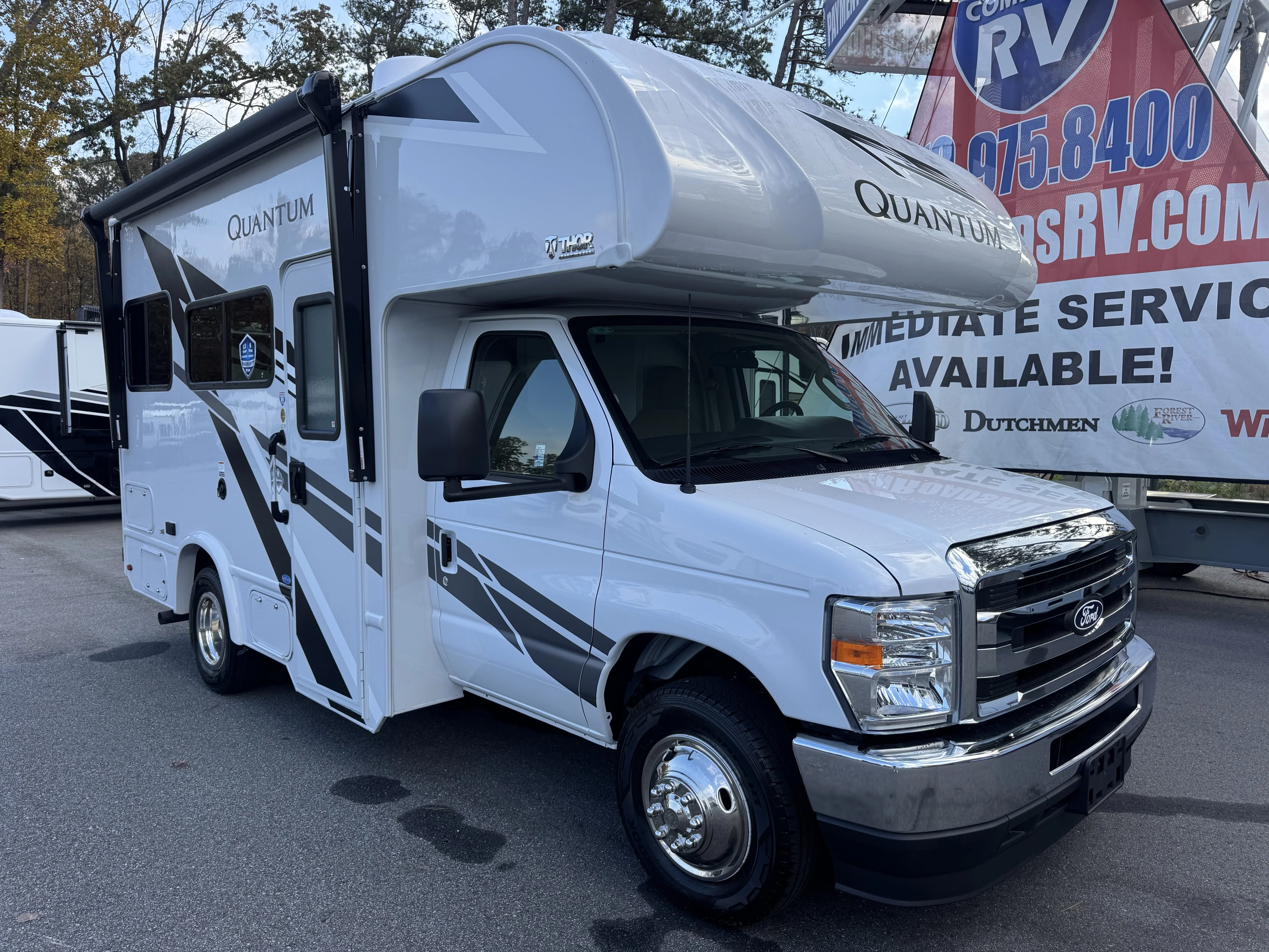 2026 Ford E-Series SRW E-350 Super Duty 138 in WB's photo