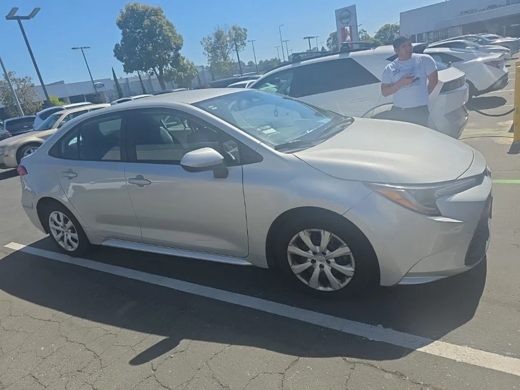2023 Toyota Corolla LE CVT's photo