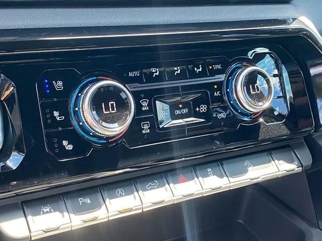 2025 GMC Sierra 1500 AT4 - Photo 5