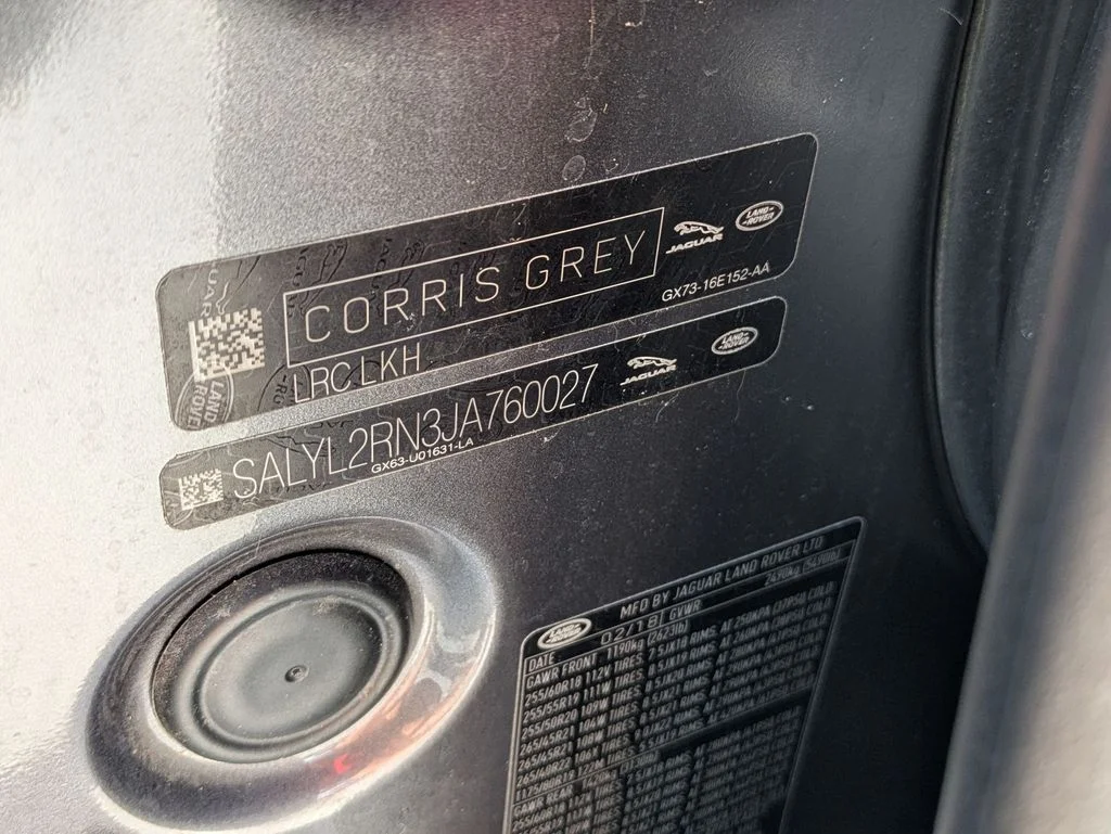 Used 2018 Gray Land Rover SE R-Dynamic image 22