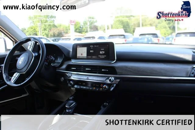 Used 2021 White Kia EX image 10