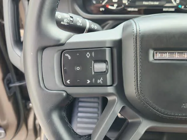 Used 2023 Gondwana Stone Metallic Land Rover X image 28