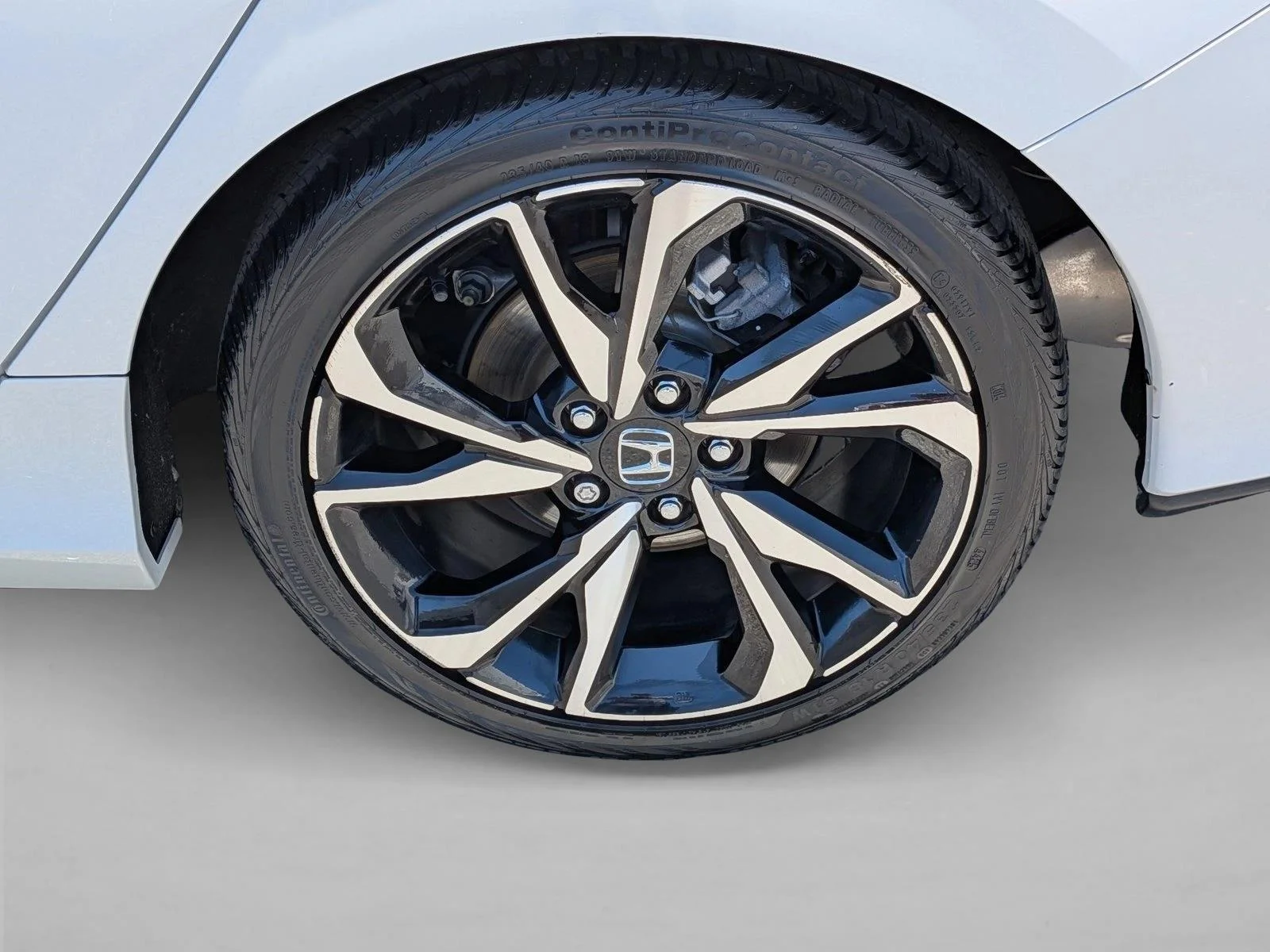 Used 2019 Platinum White Pearl Honda  image 22