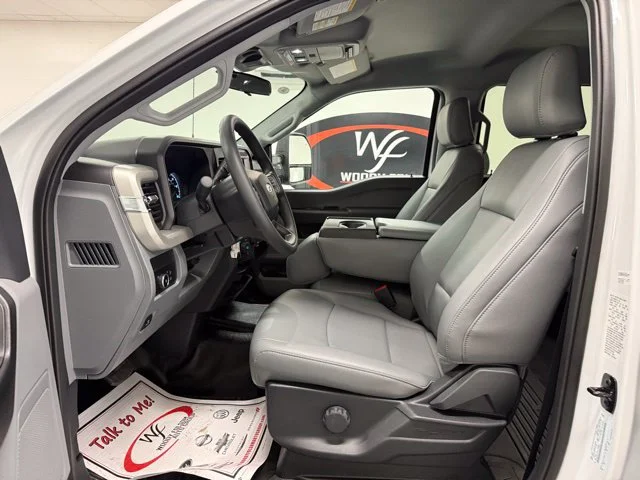 New 2026 Oxford White Ford F-350® XL image 33