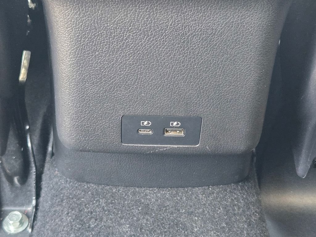 Used 2025 Black Mitsubishi 2.0 SE image 24