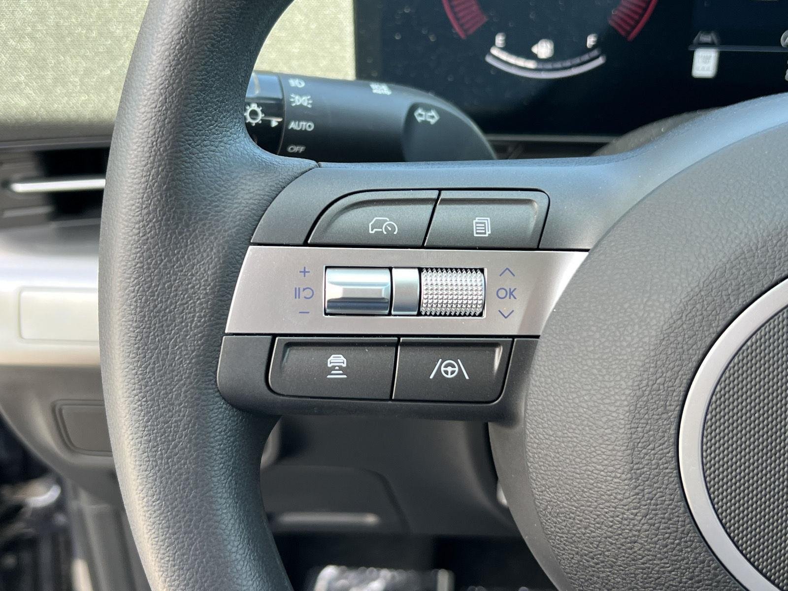 2026 Hyundai Kona SE - Photo 32