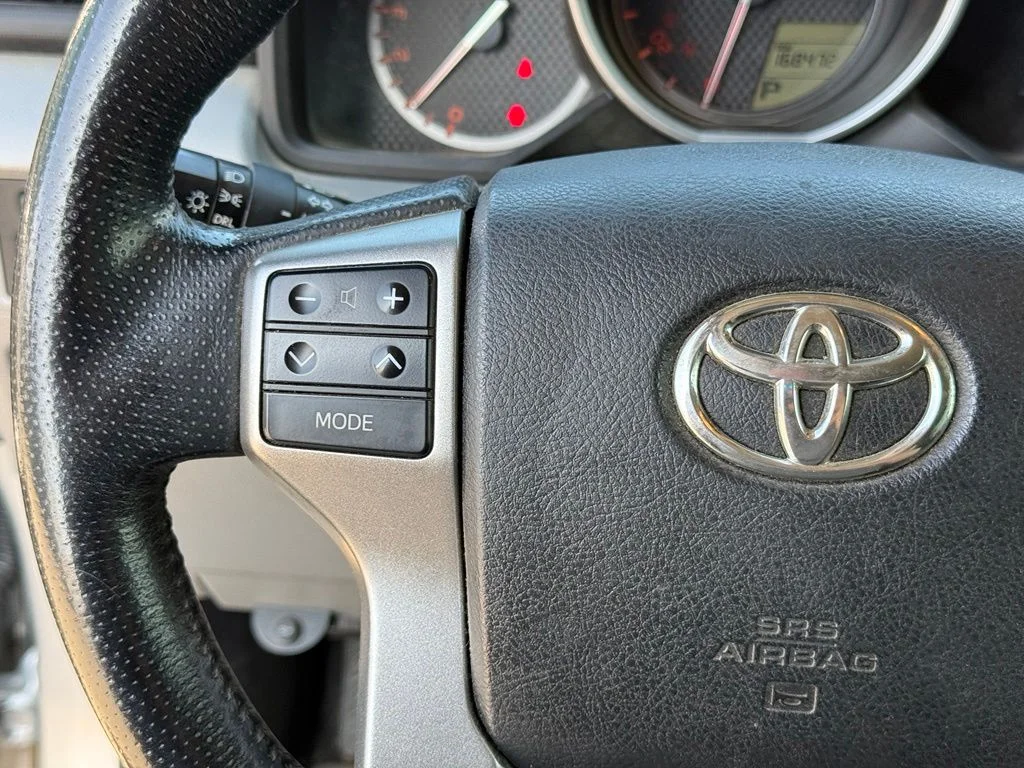 Used 2013 Silver Toyota SR5 image 15