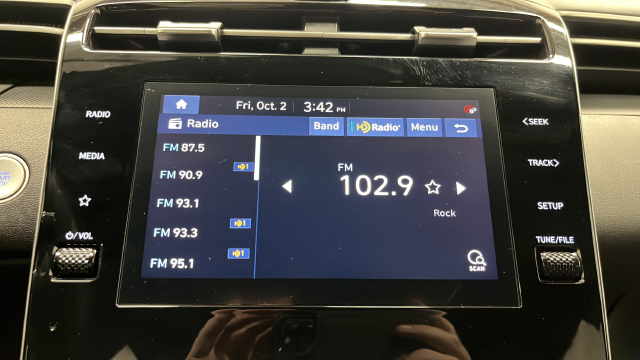 Used 2022 Hampton Gray Hyundai SEL Premium image 15
