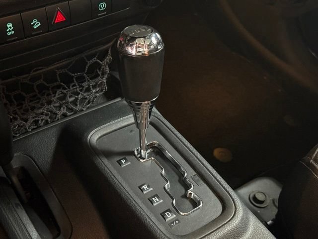 Used 2016 Black Jeep Sahara image 17