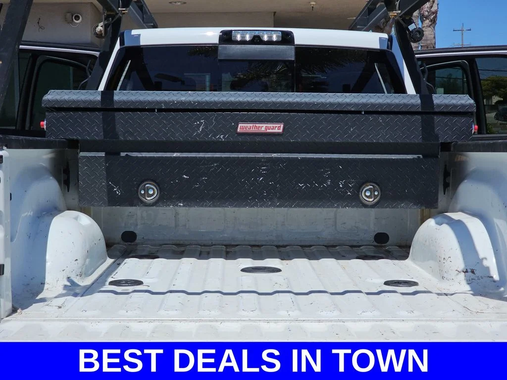 Used 2020 White Ram Laramie image 12