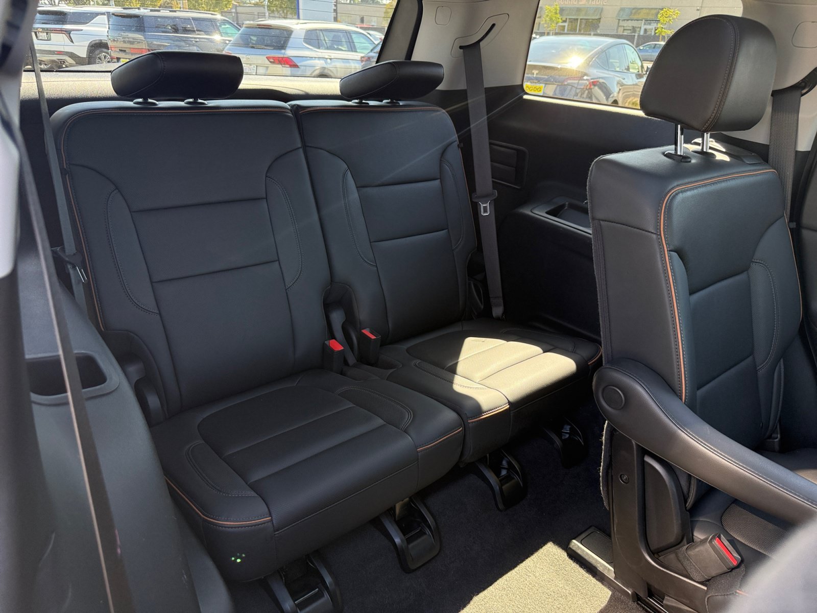 Used 2022 Satin Steel Metallic GMC AT4 image 21