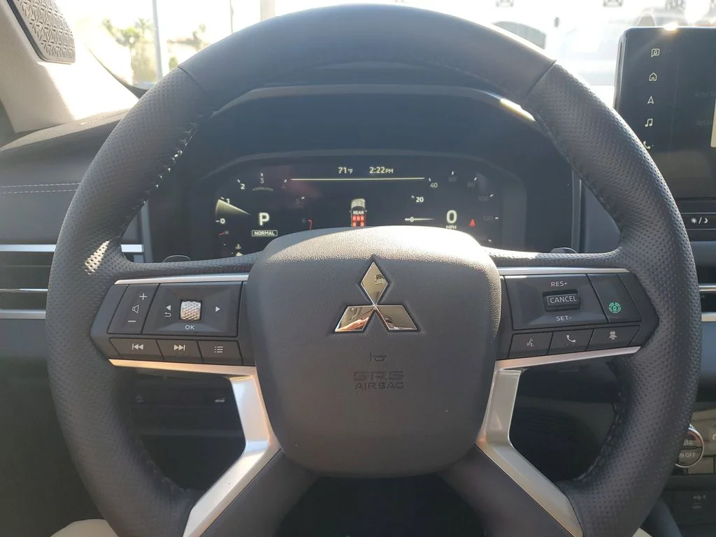 2026 Mitsubishi Outlander SE - Photo 23