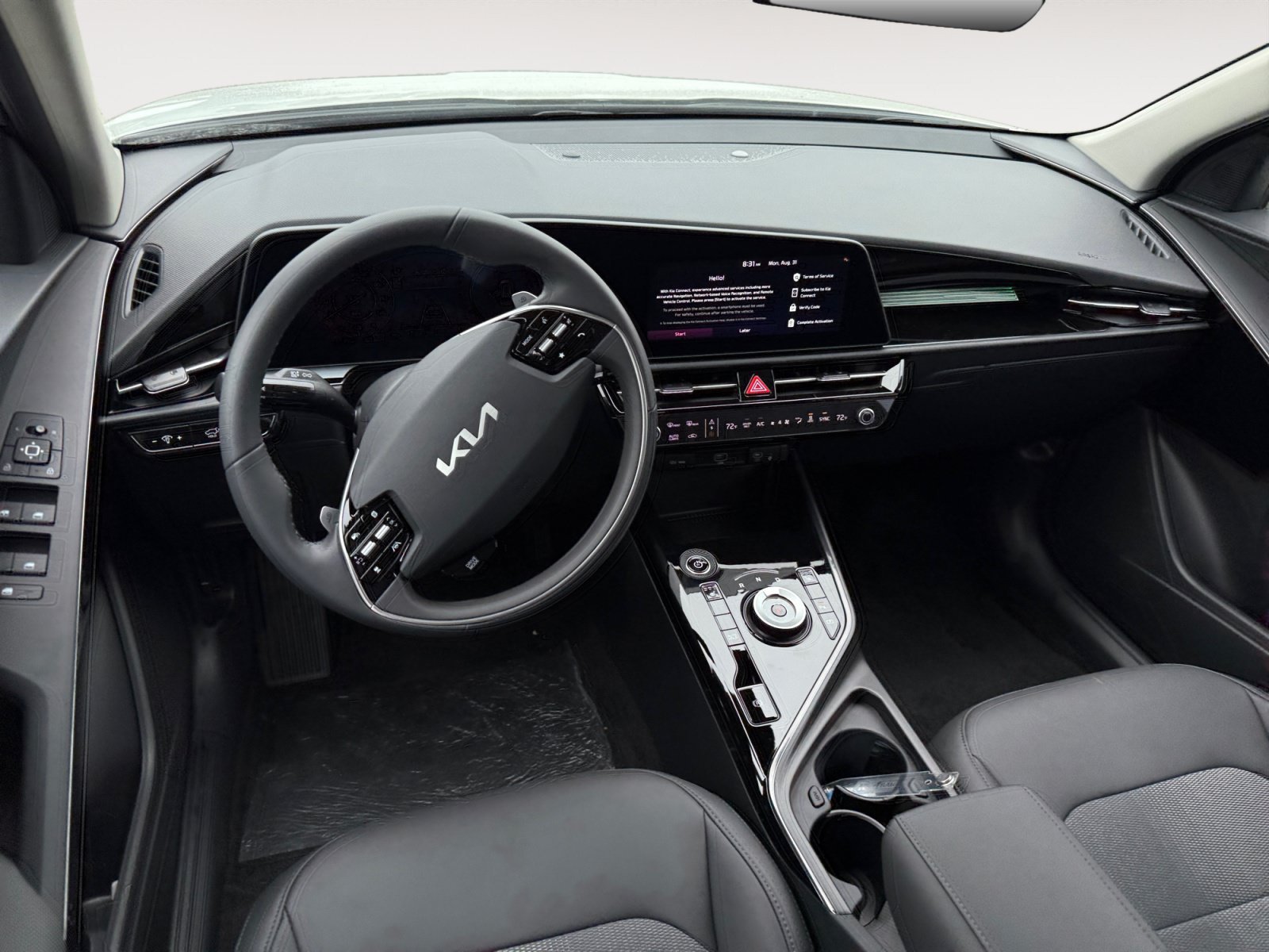 New 2026 Snow White Pearl Kia WIND image 15