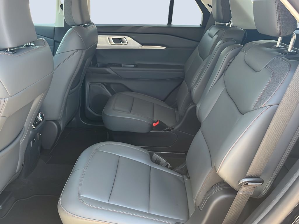 New 2026 Agate Black Metallic Ford Active image 16