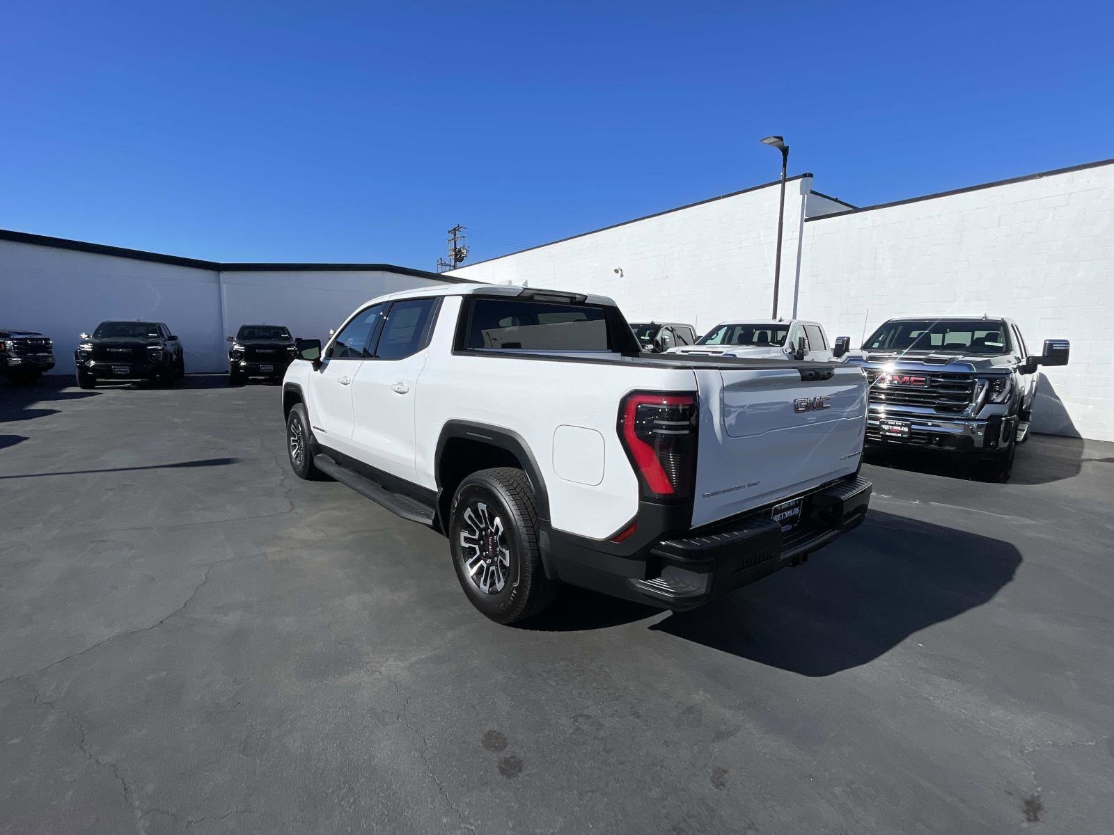 2026 GMC Sierra EV Elevation - Photo 7