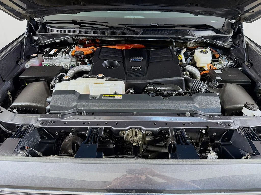 Used 2023 Gray Toyota Platinum image 28