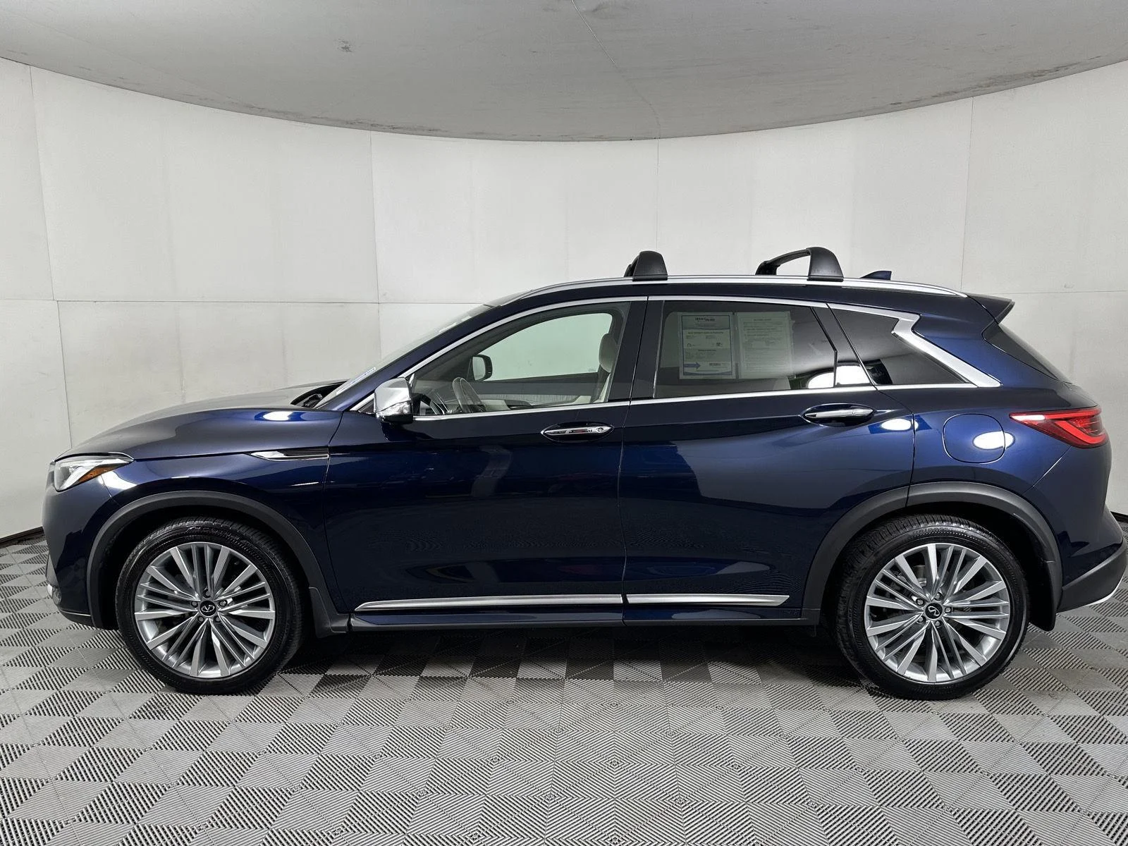 Used 2023 Hermosa Blue INFINITI AUTOGRAPH image 12