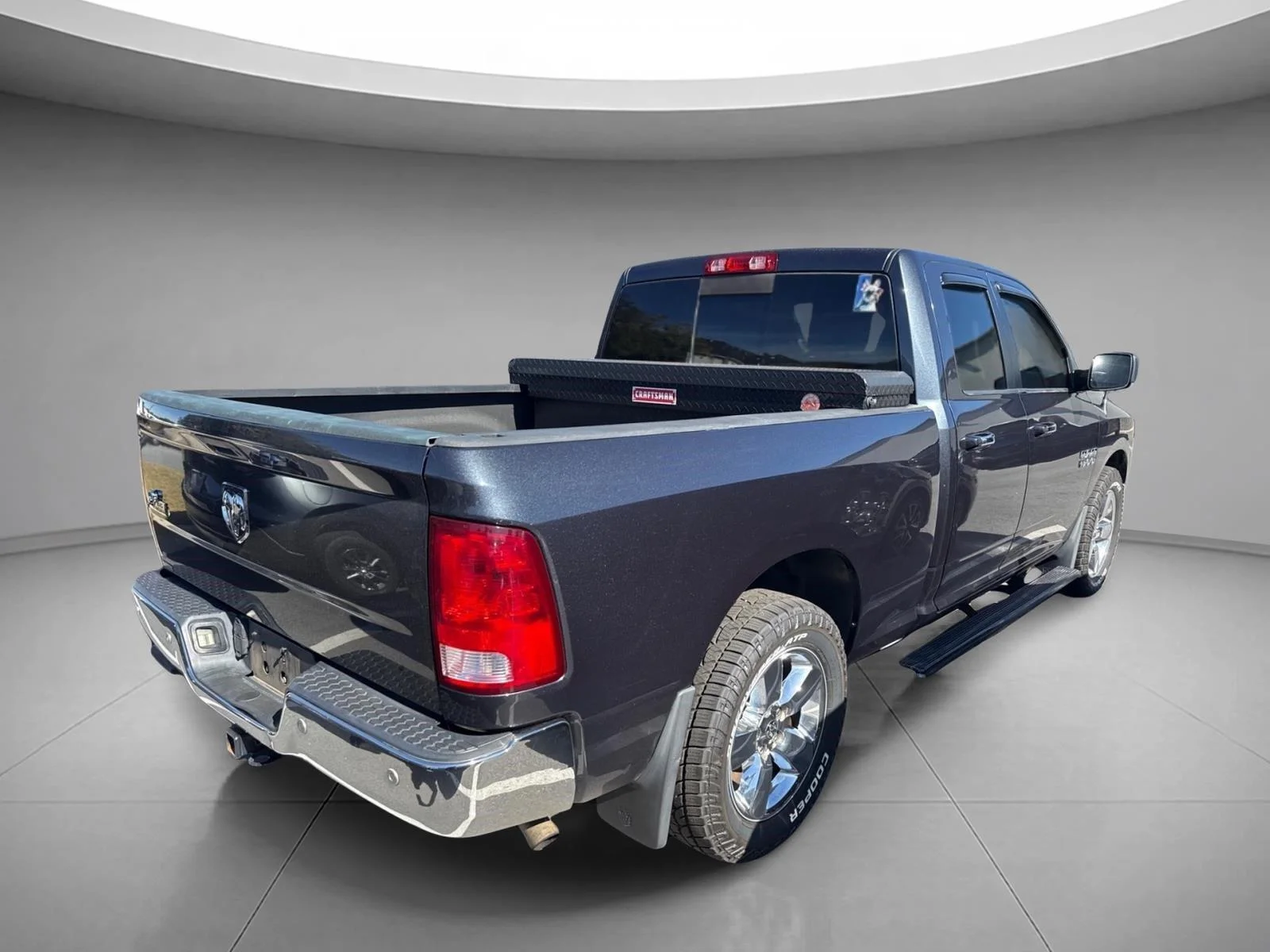 Used 2016  RAM TRUCKS SLT image 15
