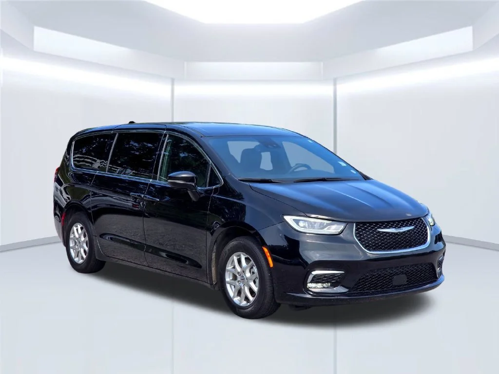 Certified Used 2025 Black Chrysler Select image 14