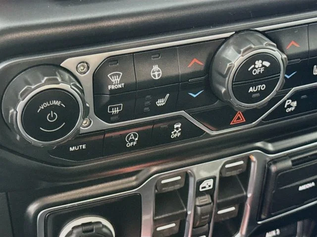 Used 2022 Black Jeep Unlimited Rubicon image 20