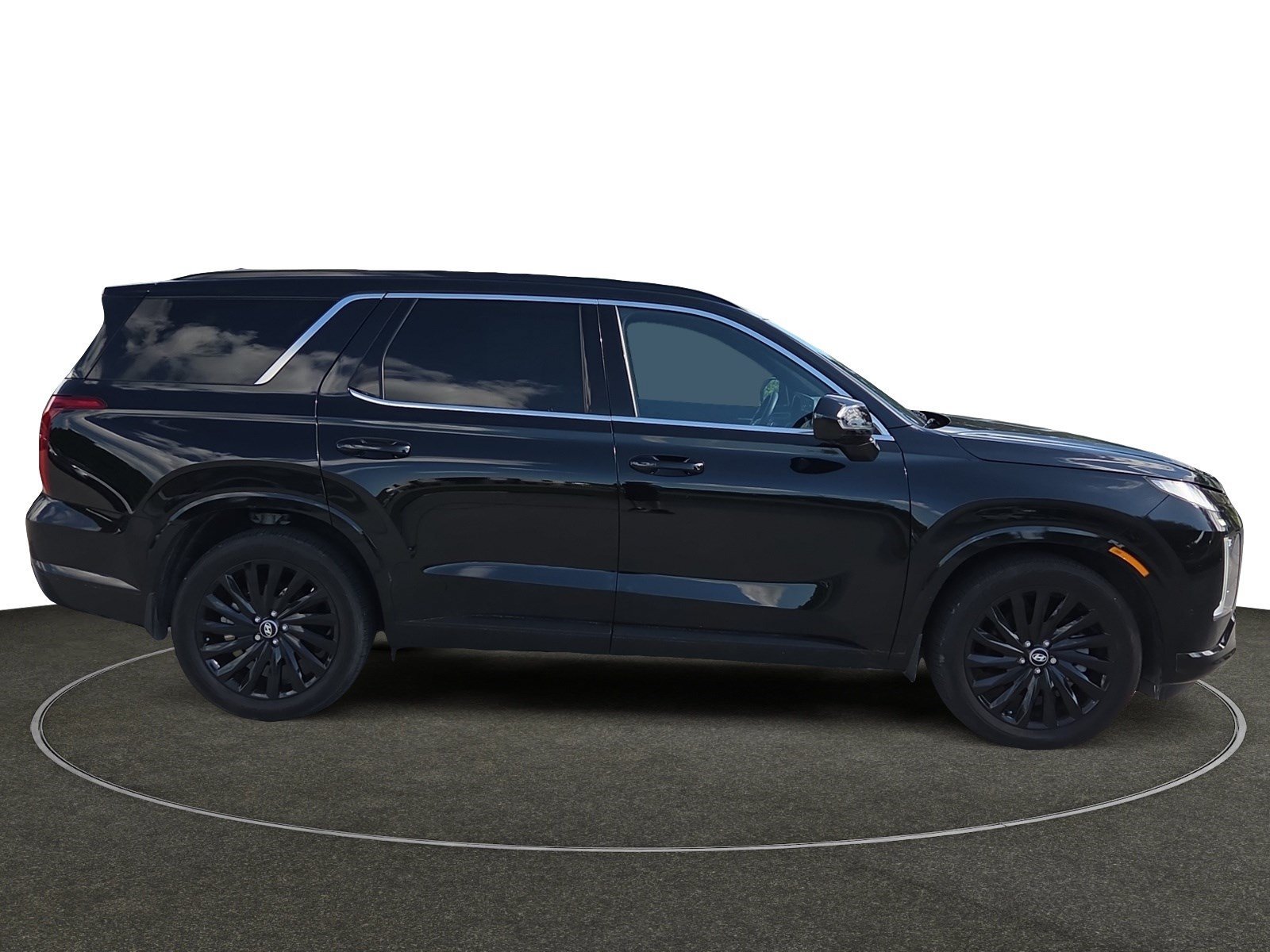 Used 2025 Abyss Black Pearl Hyundai Calligraphy Night Edition image 6