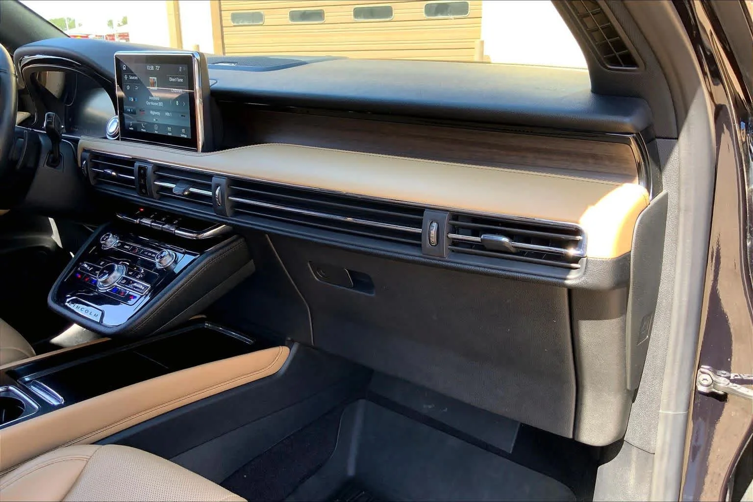 Used 2021 Infinite Black Lincoln Reserve image 19