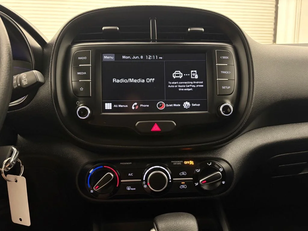 Used 2025 White Kia LX image 6