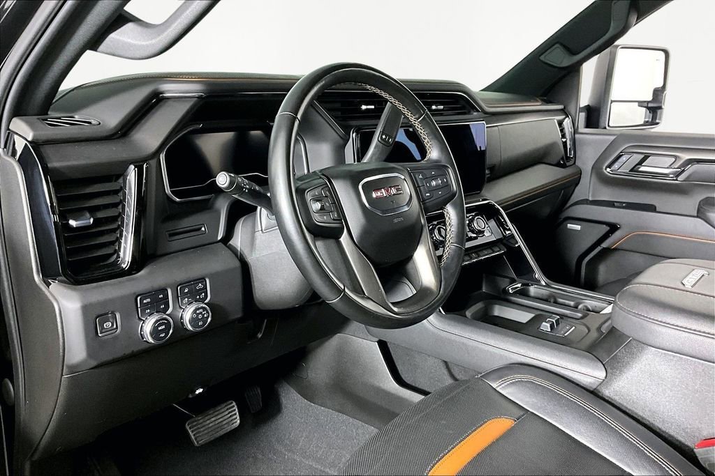 2024 GMC Sierra 2500HD AT4 - Photo 18